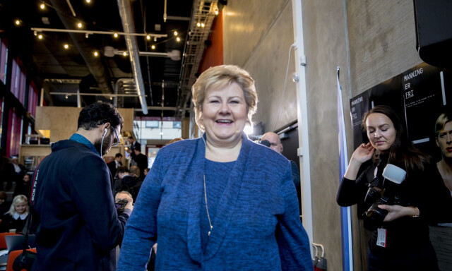 Erna kritiserer teaterstykke:- Dere må ha ryggrad
